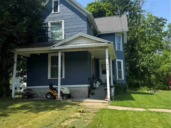 1030 Gwinn St, Medina, NY 14103