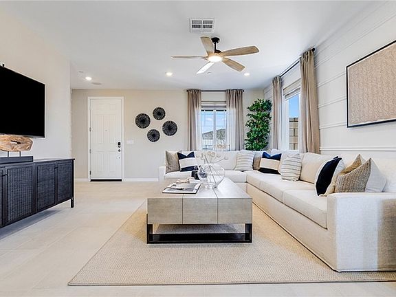5th image of 62576 Starloft Cir