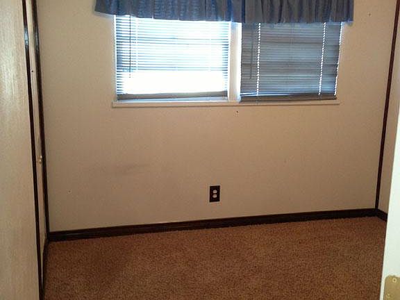 5th image of 2913 S Woodland St