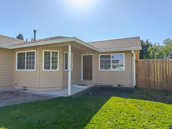3rd image of 7077 Ridgemont Dr N