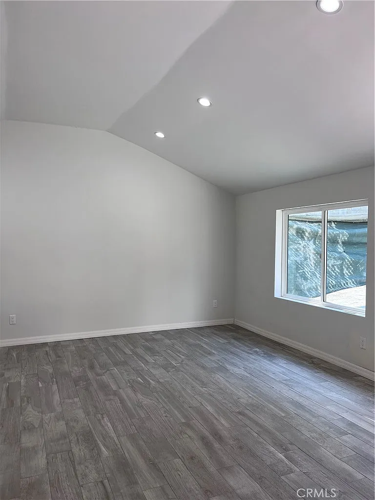 1 bed, 420 sqft, $1,850 — Photo 3
