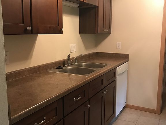 4th image of 918-920 Gould St #918-12