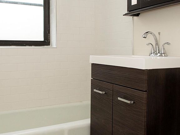 5th image of 2909 N Mildred Ave #3F