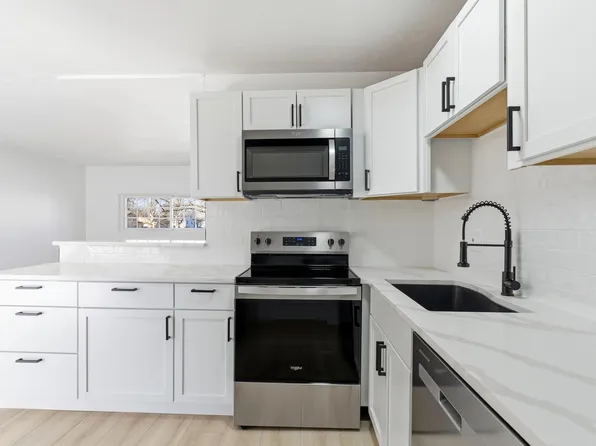 2321 Dunning Ct, Columbus, OH 43219