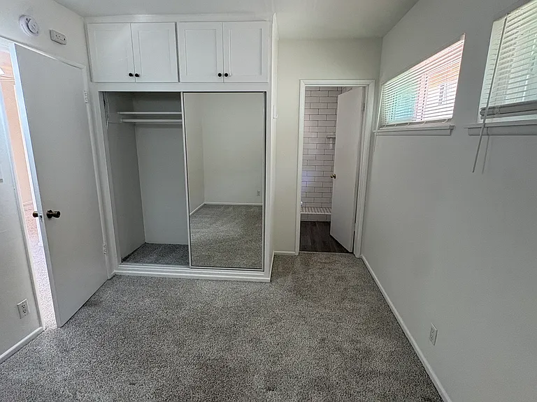 405 Corona Del Mar #6 — Photo 13
