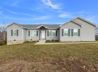 228 Lafayette Cir, Irvine, KY 40336