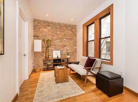 68 Thompson St