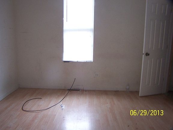 4th image of 15232 S Page Ave