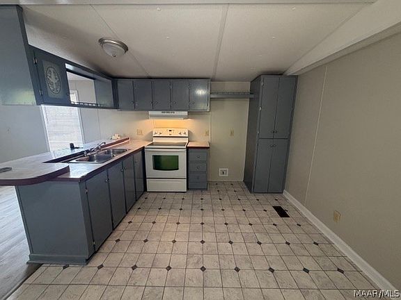 4th image of 1633 Pine Lake Dr