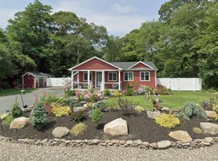 76 Riviera Dr, Mastic, NY 11950