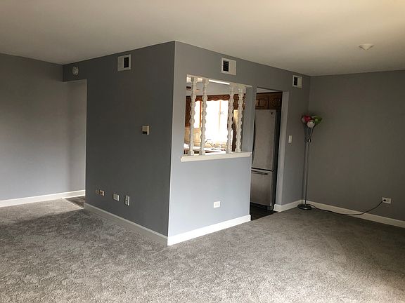 4th image of 16825 81st Ave APT 3S