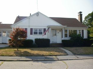 44 Tremont St, Dartmouth, MA 02748