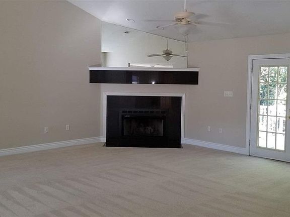 4th image of 10861 Shadow Creek Dr