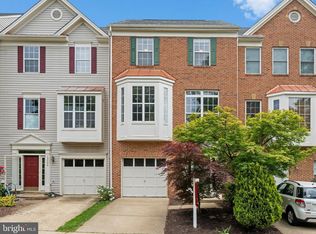 13211 Fox Ripple Ln, Herndon, VA 20171