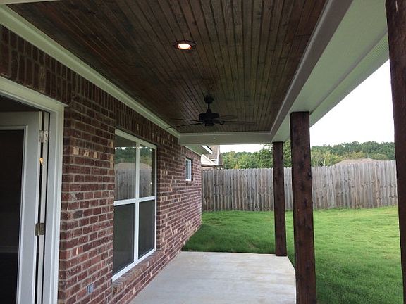 5th image of 226 Forest Glen Dr