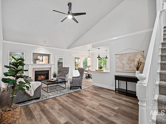 3rd image of 2478 E Brierfield Dr