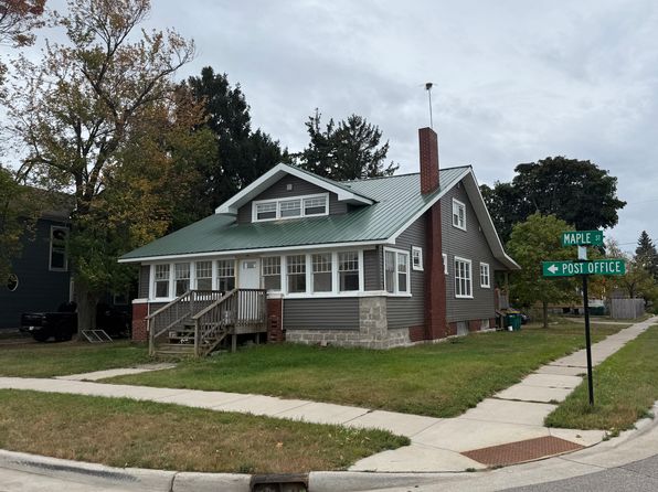 2057 Maple Ave