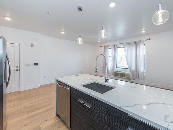 5th image of 7505 Park Ave APT 301