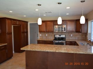 11025 N 53rd Dr, Glendale, AZ 85304