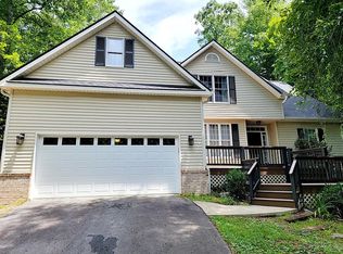 4501 Cove Loop Rd, Hendersonville, NC 28739