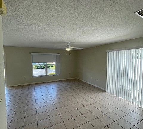 3rd image of 1839 Highland Rd