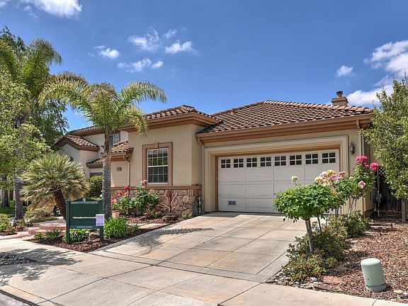 2nd image of 5865 Killarney Cir