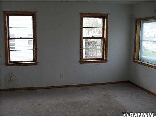 4th image of 127 Boyd Street