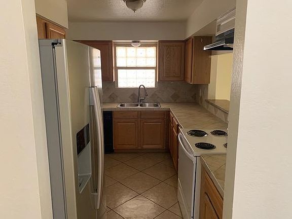 5th image of 9025 N 36th Dr