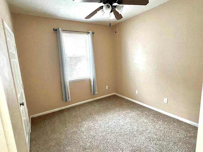 Bryce Manor Ln — Photo 9