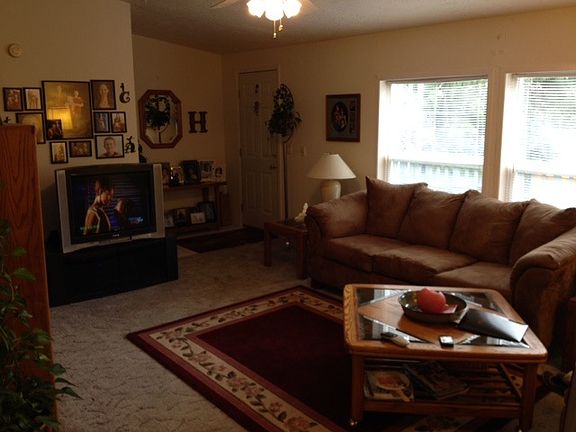 4th image of 908 124th Pl NW