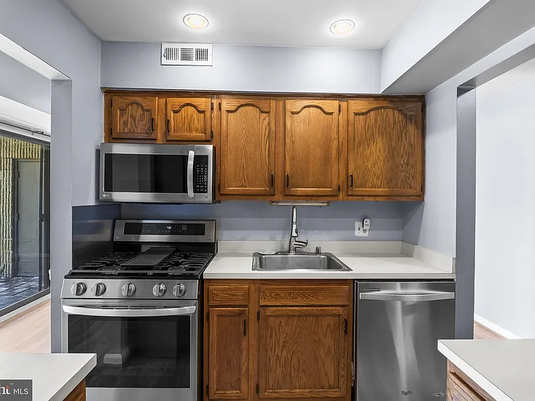 6087 Majors Ln #5-K17 — Photo 9