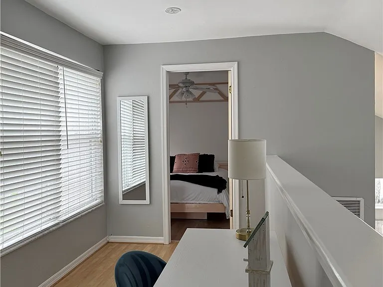 15009 Cloverdale Dr — Photo 13