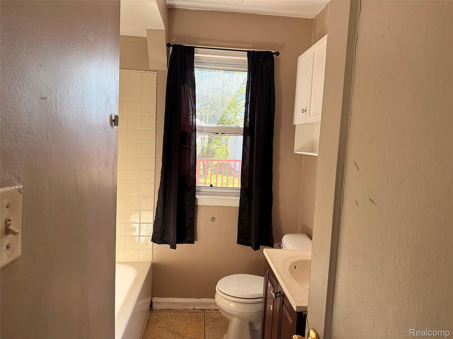 17750 Lincoln Ave, photo 9