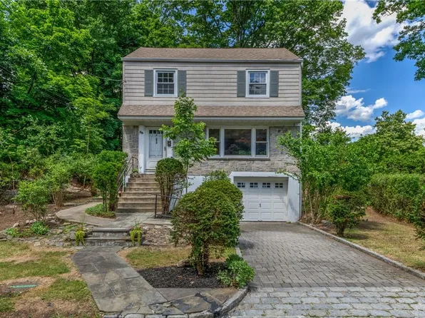 55 Sun Haven Drive, New Rochelle, NY 10801