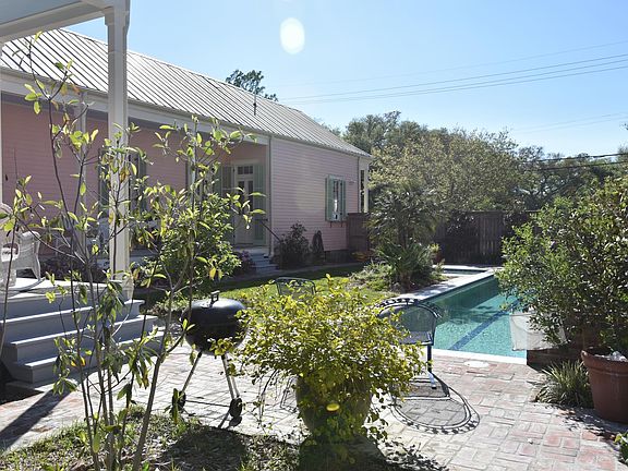 5th image of 703 Reynes St #A
