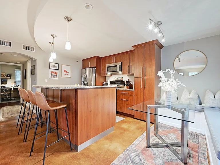 41 Waller St — Photo 9
