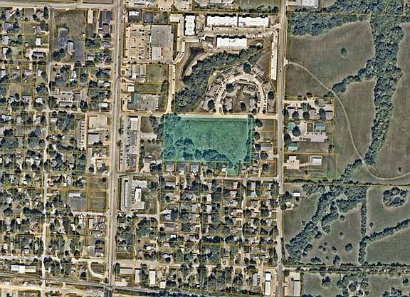 2nd image of 301 SE 7th St