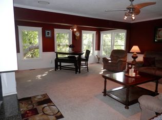 13010 Ferntrails, Creve Coeur, MO