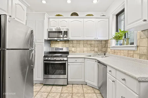 Sold by Corcoran | media 51