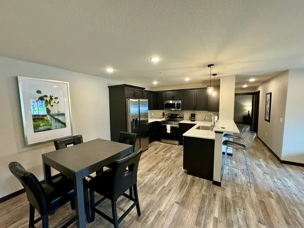 699 Glacier Dr, Altoona, WI 54720