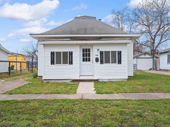 209 F St NE, Miami, OK 74354