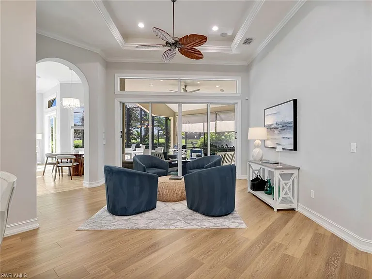 7864 Valencia Ct — Photo 22