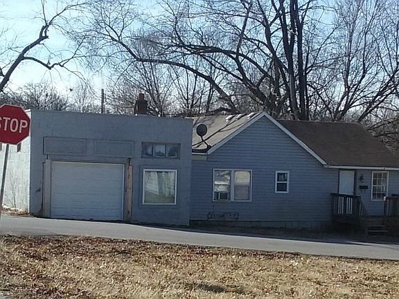 3rd image of 10325 E 20th St S APT A