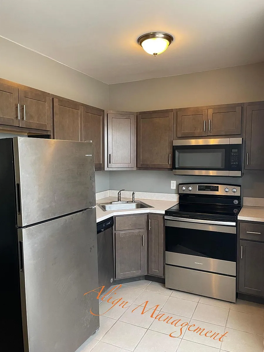 Building Photo - 3718 Cook Ave #F