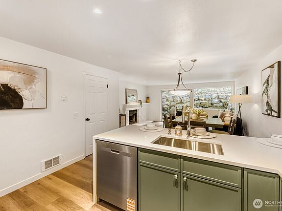 3rd image of 22906 Edmonds Way #10