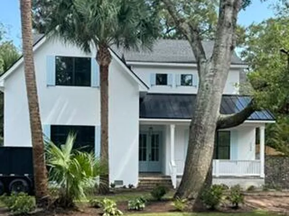 325 Neptune Rd, Saint Simons Island, GA 31522