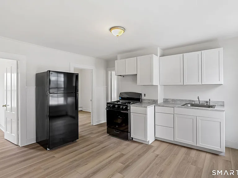 63 Reynolds St #B — Photo 22