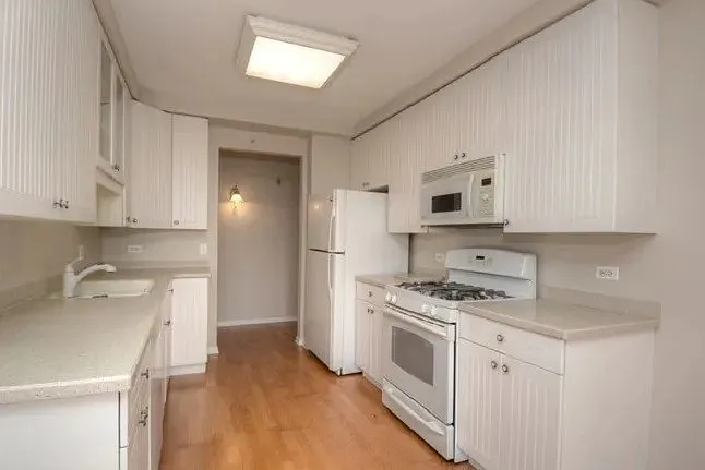 Building Photo - 1378 Perry St #510
