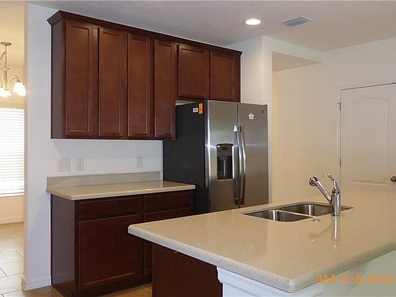 4th image of 9269 Halsey Dr