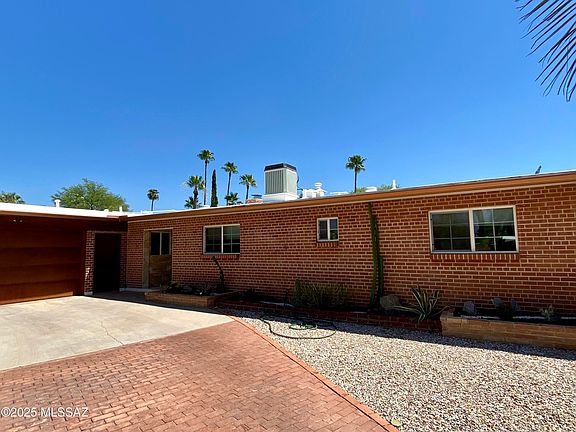 2nd image of 8936 E Calle Kuehn